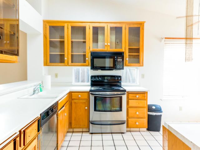 2013 Khatri Ct, Riverbank, CA 95367