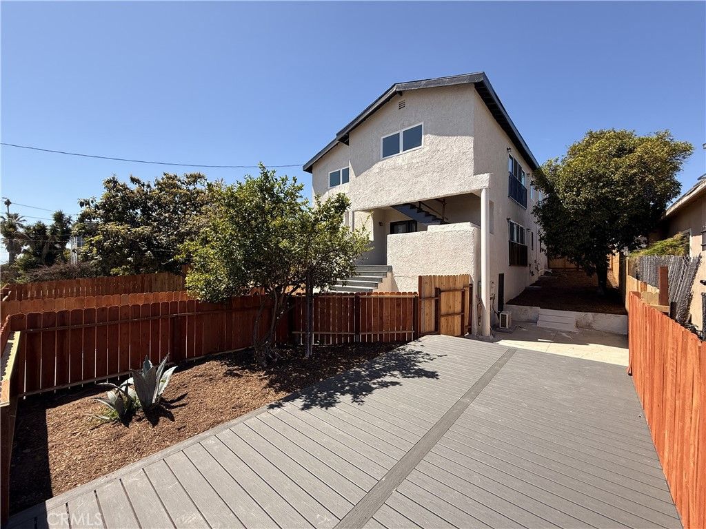 Image 32 of property listing at 357 Cornwell, Los Angeles, CA 90033