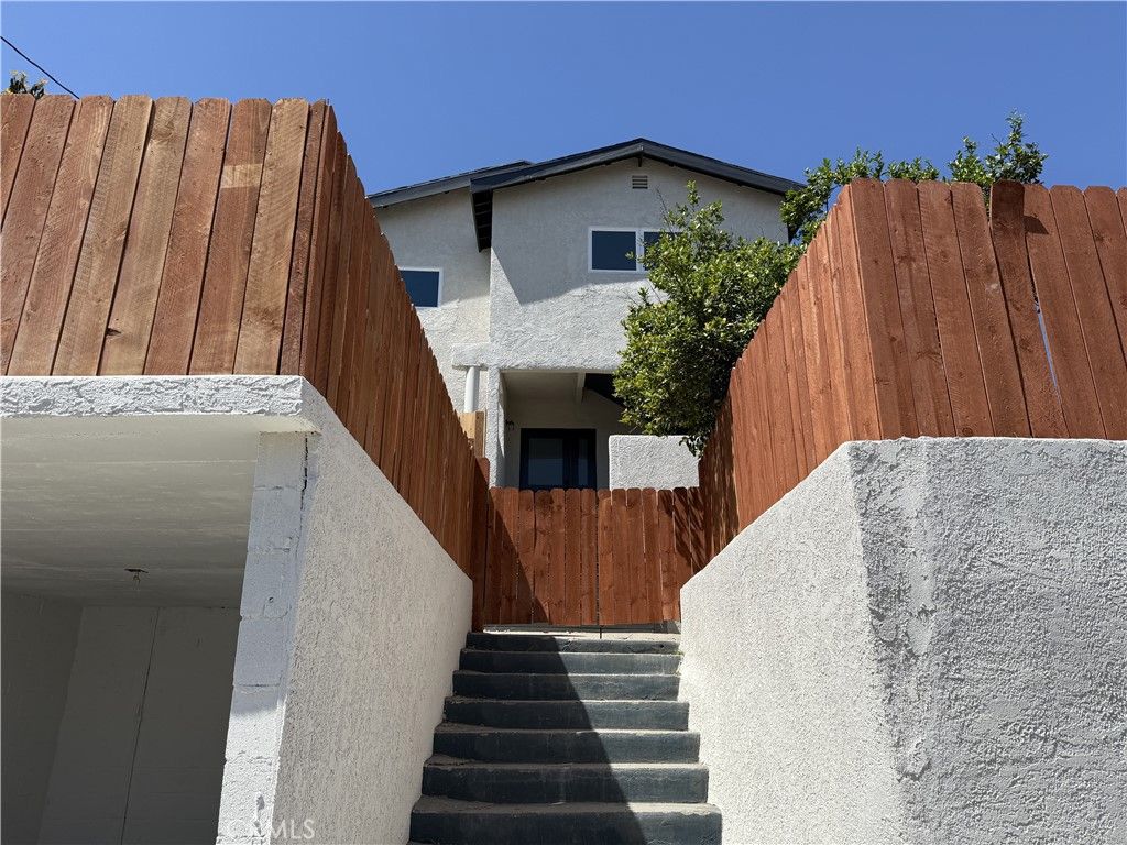 Image 39 of property listing at 357 Cornwell, Los Angeles, CA 90033