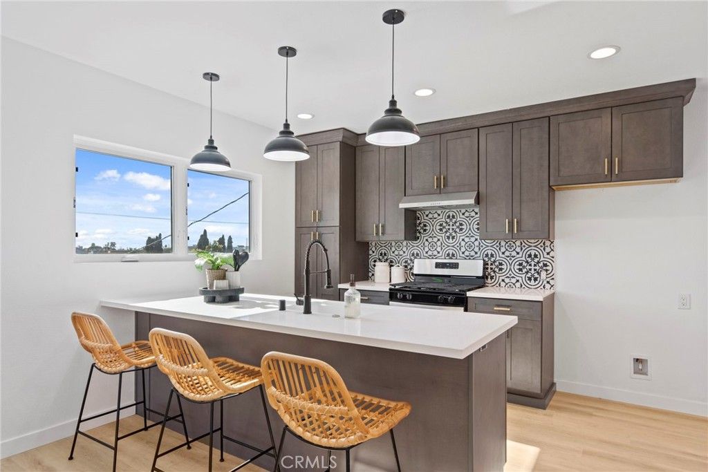 Image 5 of property listing at 357 Cornwell, Los Angeles, CA 90033