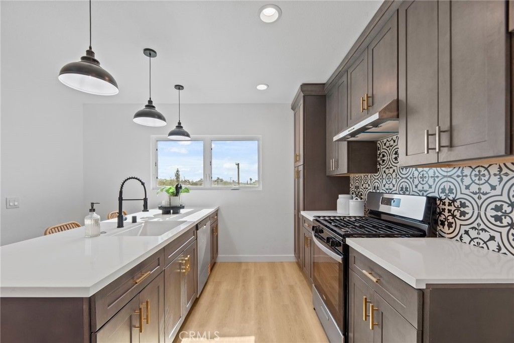 Image 7 of property listing at 357 Cornwell, Los Angeles, CA 90033