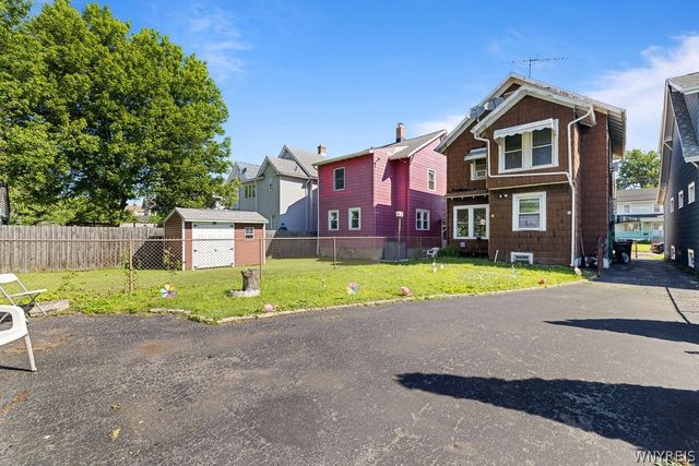 64 Henrietta Avenue, Buffalo, NY 14207