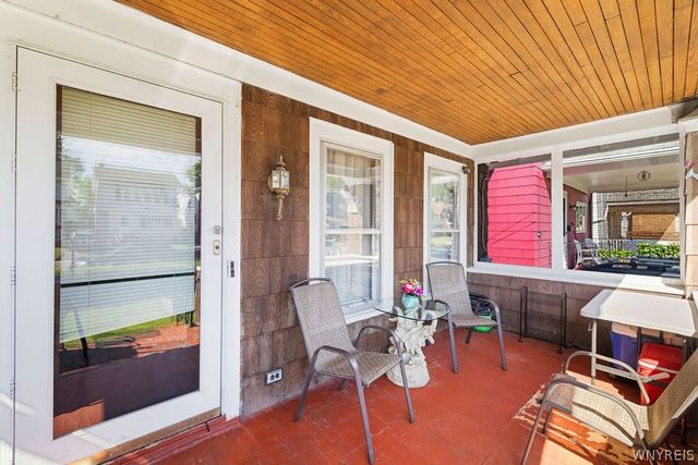 64 Henrietta Avenue, Buffalo, NY 14207