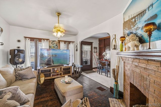 64 Henrietta Avenue, Buffalo, NY 14207