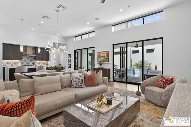 1320 Woodward Way, Palm Springs, CA 92262
