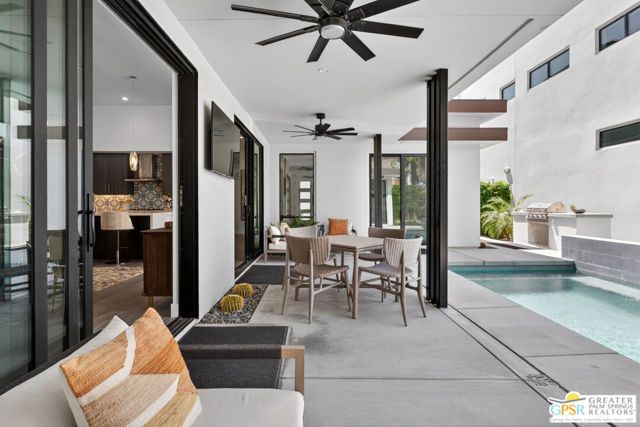 1320 Woodward Way, Palm Springs, CA 92262