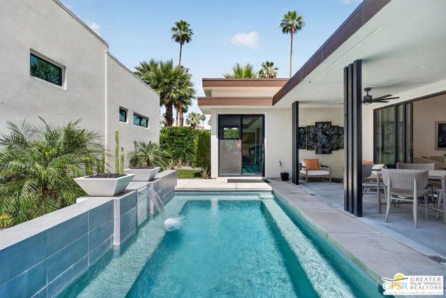 1320 Woodward Way, Palm Springs, CA 92262