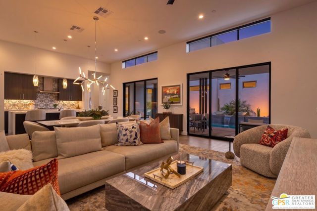 1320 Woodward Way, Palm Springs, CA 92262