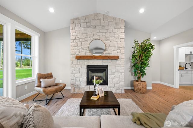 1012 Night Hawk Way, Everson, WA 98247