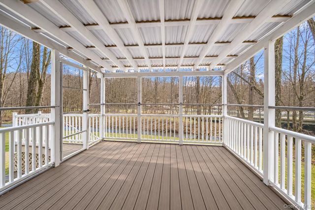 24 Johnsontown Road, Sloatsburg, NY 10974