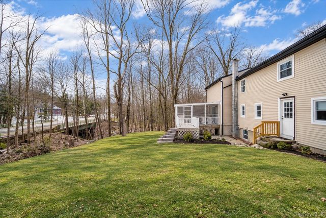 24 Johnsontown Road, Sloatsburg, NY 10974