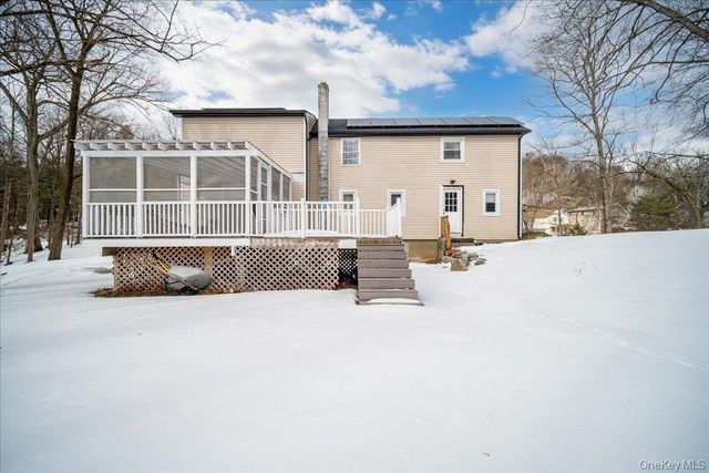 24 Johnsontown Road, Sloatsburg, NY 10974