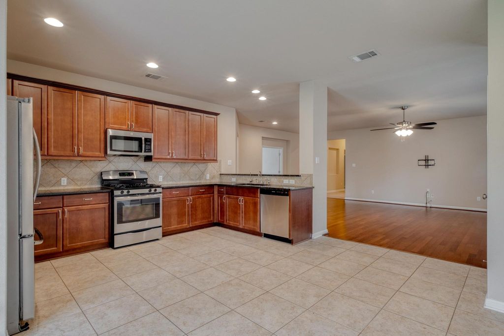 7400 Longford TRL, Austin, TX 78754