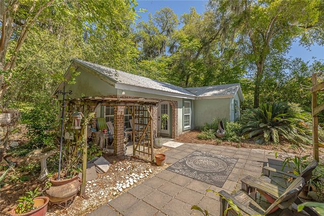 3 Stewart Ave, St Simons Island, GA 31522