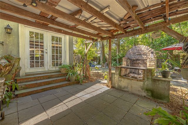 3 Stewart Ave, St Simons Island, GA 31522