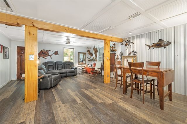 3 Stewart Ave, St Simons Island, GA 31522