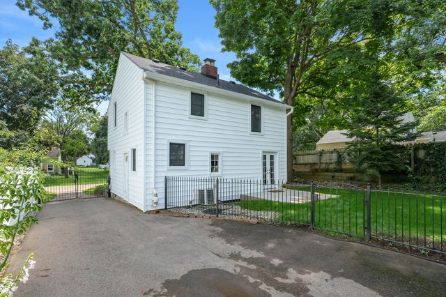 3828 Dale Street, Kalamazoo, MI 49001