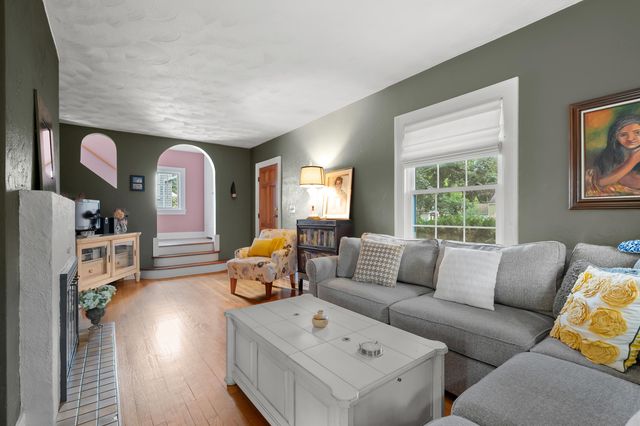 3828 Dale Street, Kalamazoo, MI 49001