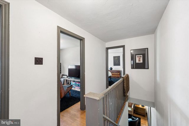105 ROCK GLEN RD, Wynnewood, PA 19096