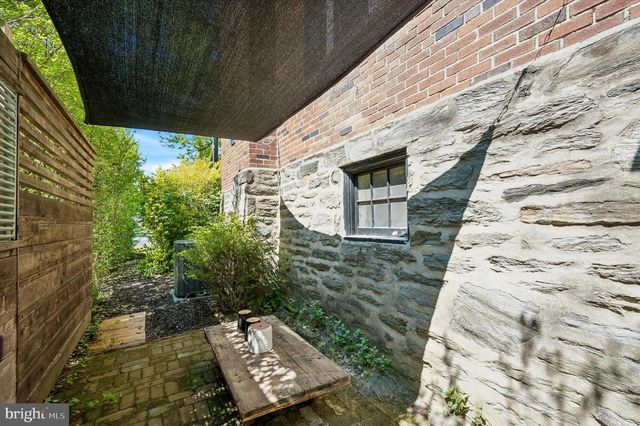 105 ROCK GLEN RD, Wynnewood, PA 19096