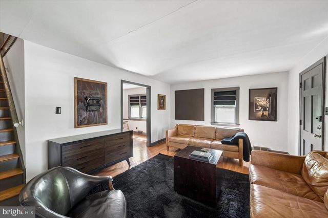 105 ROCK GLEN RD, Wynnewood, PA 19096