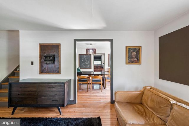 105 ROCK GLEN RD, Wynnewood, PA 19096