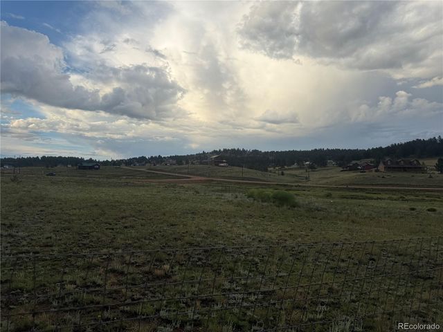 17 Garfield Circle, Florissant, CO 80816