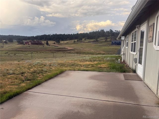 17 Garfield Circle, Florissant, CO 80816