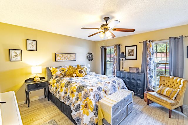 849 Salem Lane, Lake Worth, FL 33467