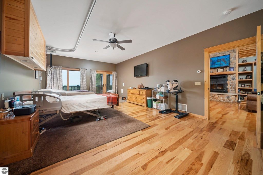 Image 36 of property listing at 125 W Lakeview, Levering, MI 49755