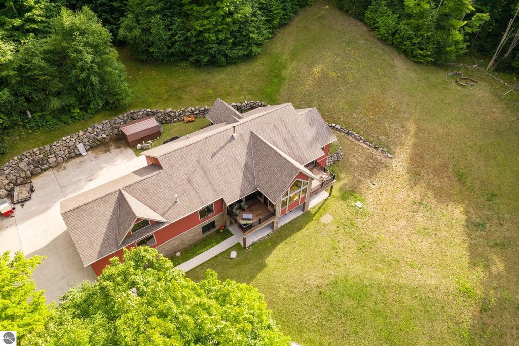 Image 60 of property listing at 125 W Lakeview, Levering, MI 49755