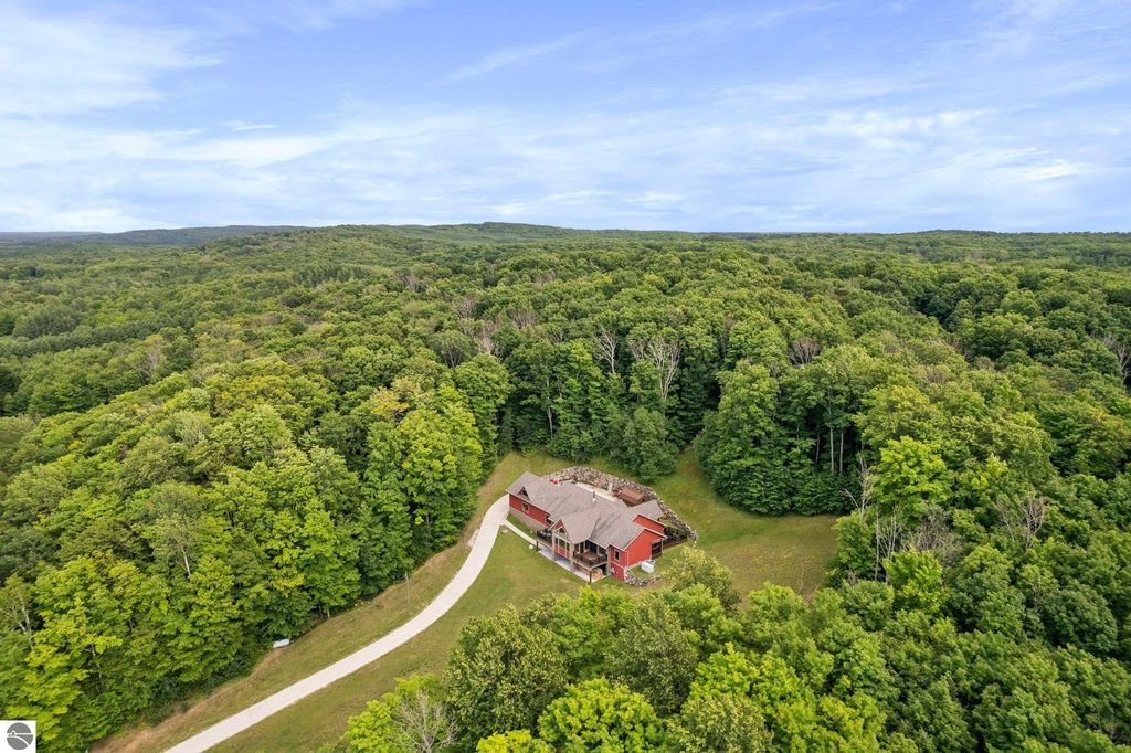 Image 62 of property listing at 125 W Lakeview, Levering, MI 49755