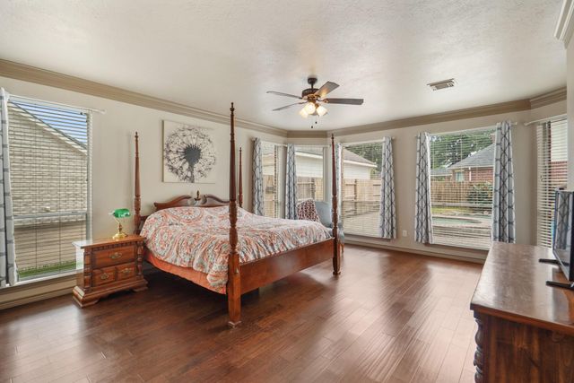 2911 Mossy Log Court, Houston, TX 77084