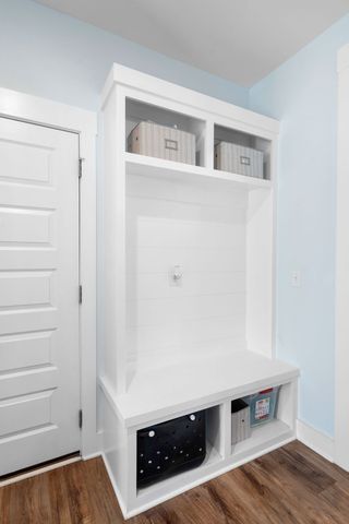 10111 Crookedhorn Ct, Bell Buckle, TN 37020