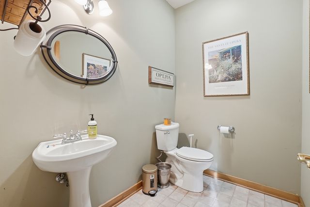 3551 S State Street, Crete, IL 60417