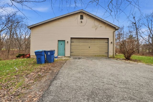 3551 S State Street, Crete, IL 60417