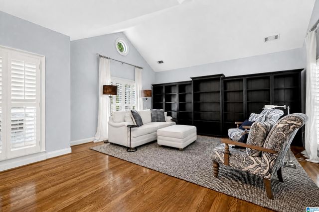 922 CALEDONIAN WAY, Vestavia Hills, AL 35242