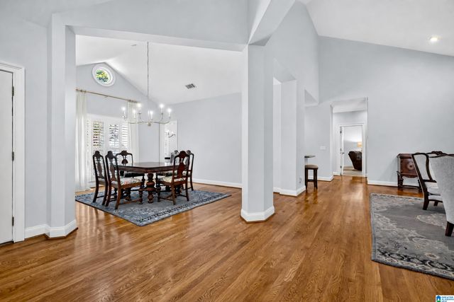 922 CALEDONIAN WAY, Vestavia Hills, AL 35242
