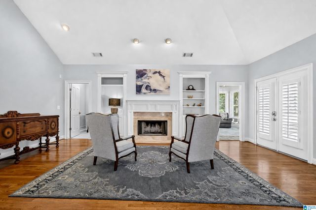 922 CALEDONIAN WAY, Vestavia Hills, AL 35242