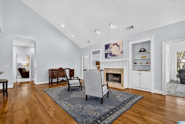 922 CALEDONIAN WAY, Vestavia Hills, AL 35242