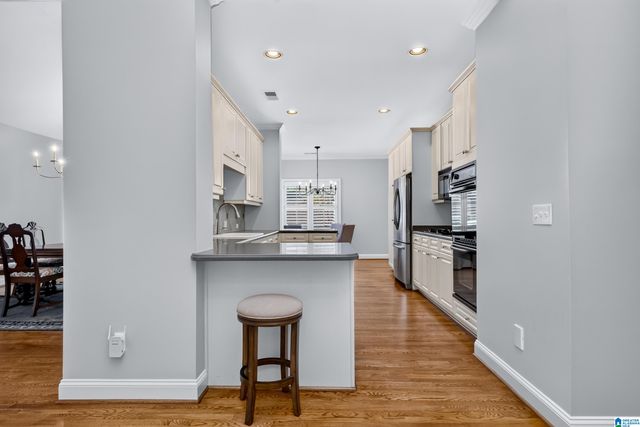 922 CALEDONIAN WAY, Vestavia Hills, AL 35242