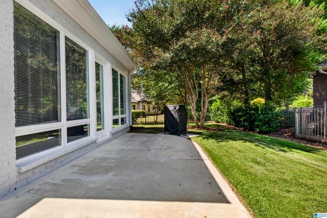 922 CALEDONIAN WAY, Vestavia Hills, AL 35242