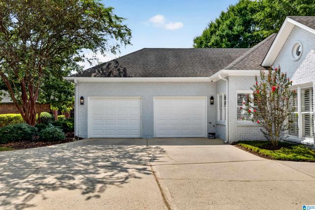 922 CALEDONIAN WAY, Vestavia Hills, AL 35242