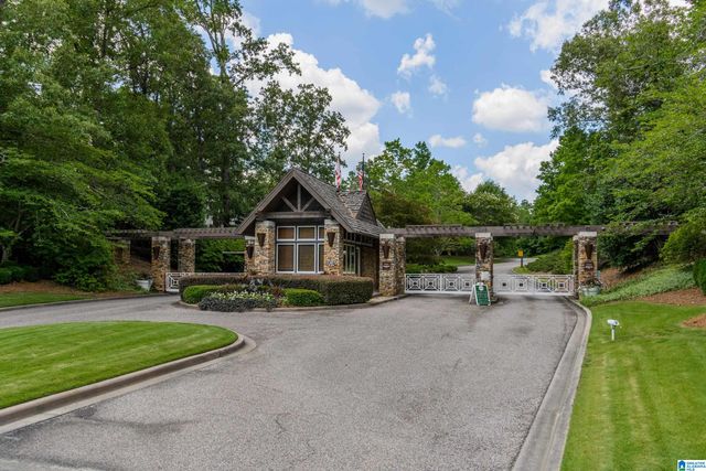 922 CALEDONIAN WAY, Vestavia Hills, AL 35242