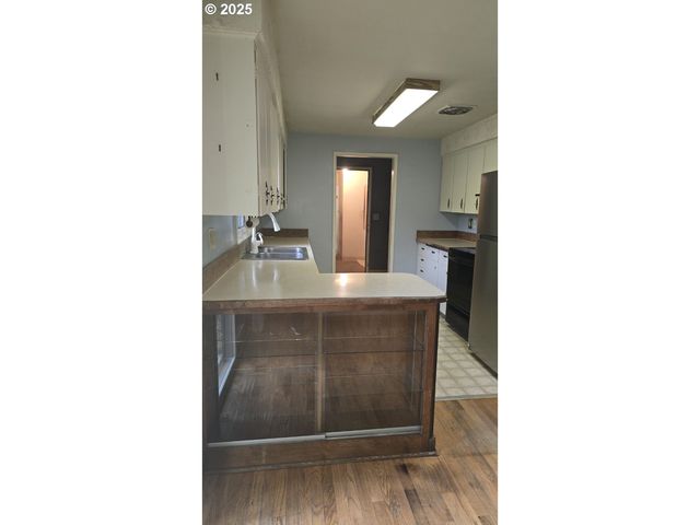 19520 Sw KINNAMAN Rd, Beaverton, OR 97078