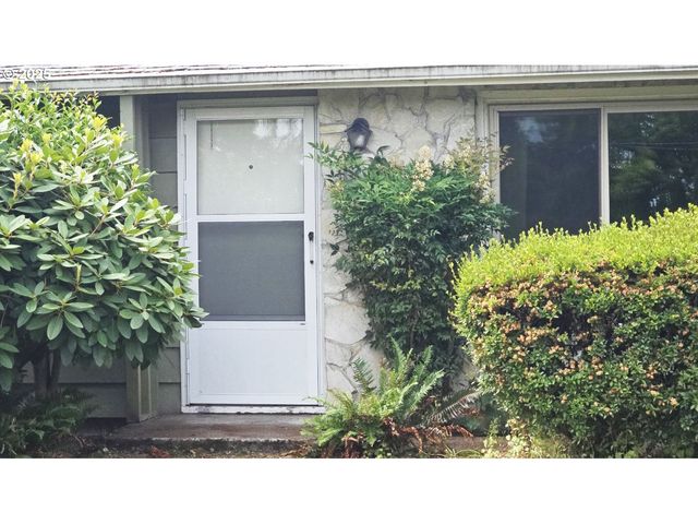 19520 Sw KINNAMAN Rd, Beaverton, OR 97078