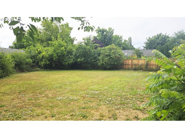 19520 Sw KINNAMAN Rd, Beaverton, OR 97078