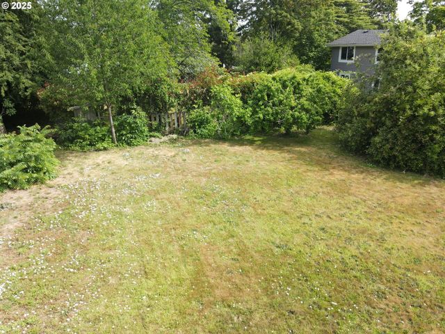 19520 Sw KINNAMAN Rd, Beaverton, OR 97078