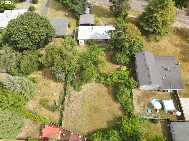 19520 Sw KINNAMAN Rd, Beaverton, OR 97078