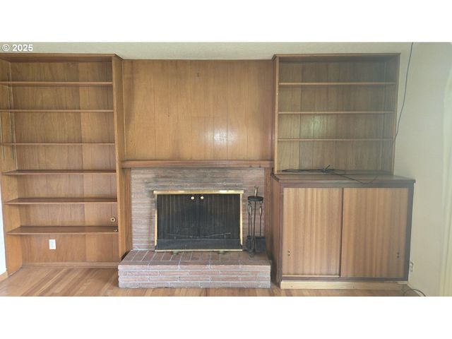 19520 Sw KINNAMAN Rd, Beaverton, OR 97078